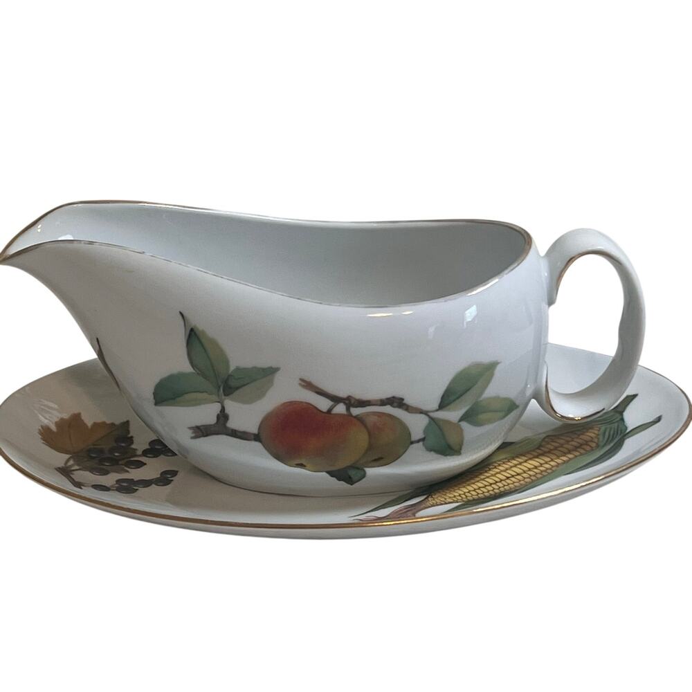 Royal Worcester Evesham Gold Trim Gravy Boat & Underplate Fruit English Pattern